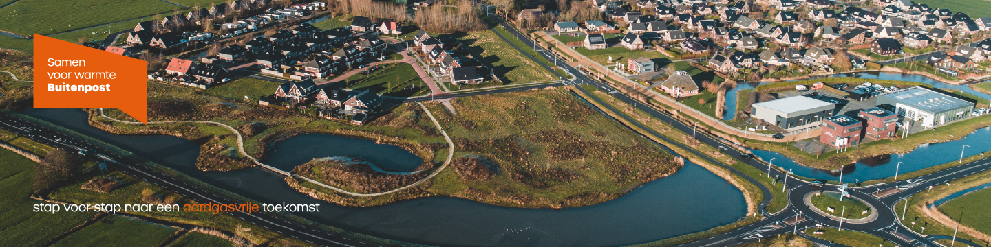 Luchtfoto van het dorp Buitenpost