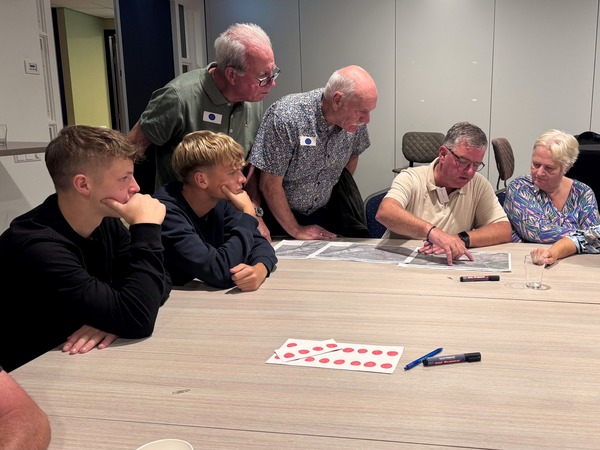 Ontmoeting op het gemeentehuis achtkarspelen feest